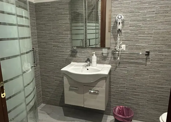 Konukevi Royal Termini 3*